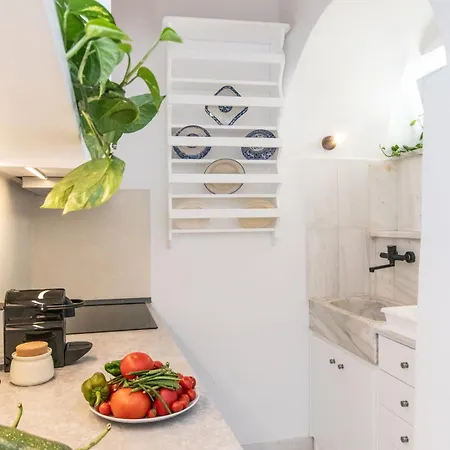 Pg In Kalloni Village - Phouse Apartment