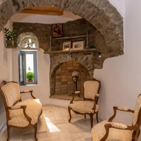 Apartment Pg In Kalloni Village - Phouse *