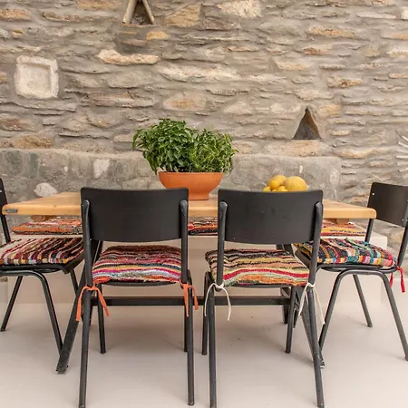Pg In Kalloni Village - Phouse Apartment *
