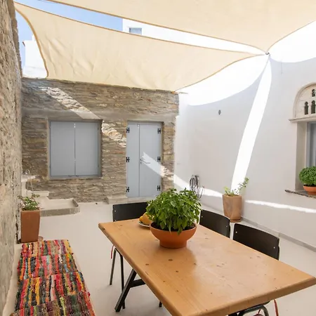 Apartment Pg In Kalloni Village - Phouse